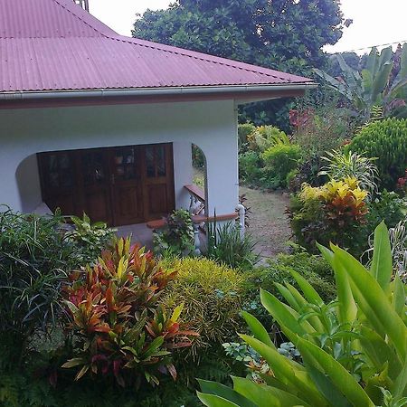 Liane De Mai Bed & Breakfast La Digue Exterior photo